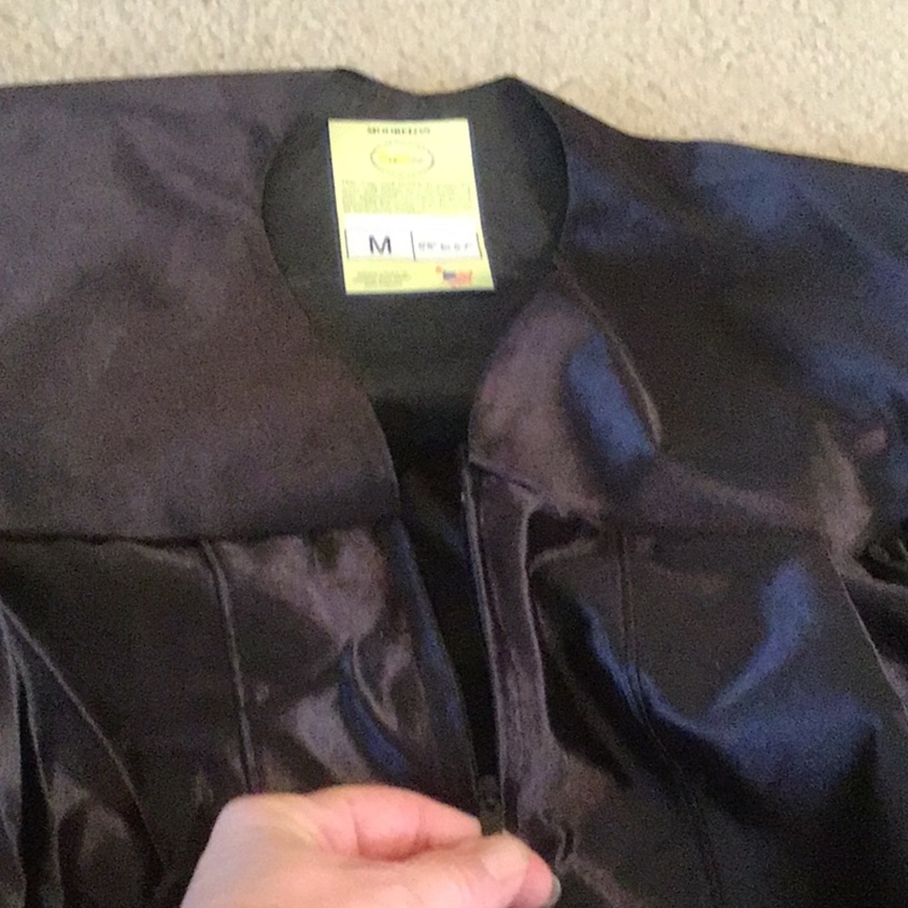 Black Cap and Gown, Size Medium Unisex - Picture 7 of 13